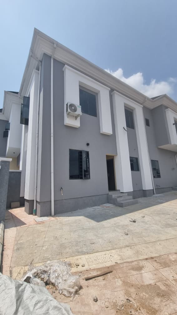 3-BEDROOM DUPLEX FOR RENT
